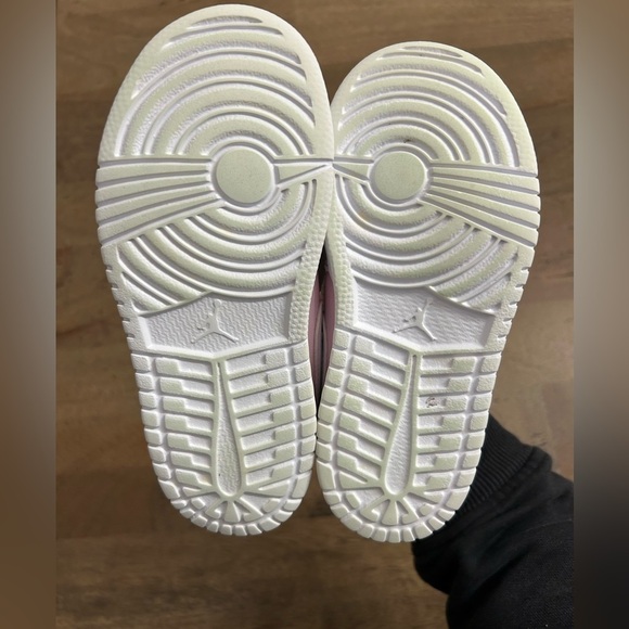 AIR JORDAN 1 LOW ALT (TD) PINK FOAM FIRE RED - Picture 7 of 11